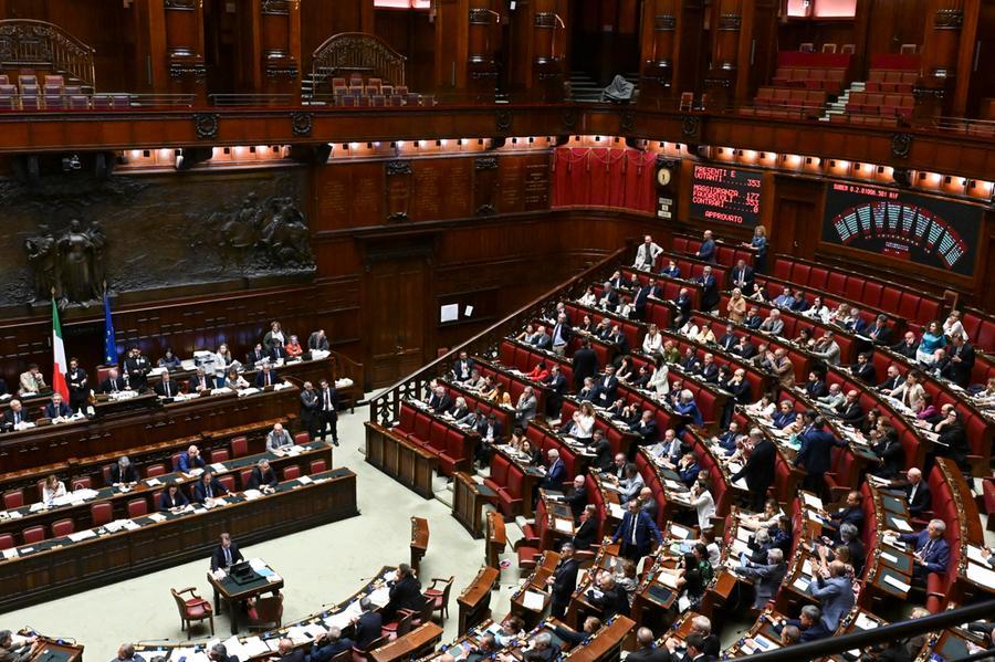 Melonellum, la maggioranza trova l’accordo sulle preferenze: capilista bloccati e alternanza di genere