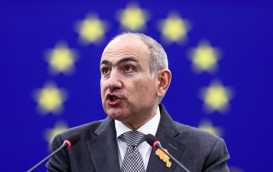 Armenia in bilico tra Occidente e Putin. Da Mosca minacce, ritorsioni e fake news