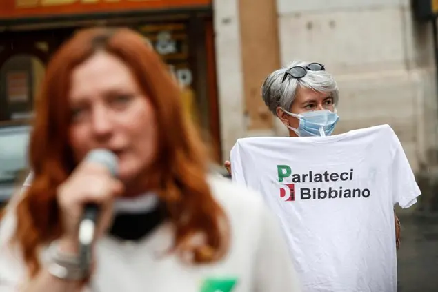 Flash mob di fronte al parlamento italiano del 17 giugno 2020