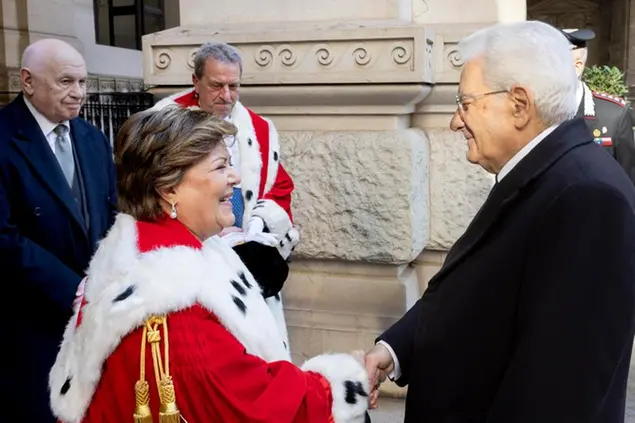 Il presidente Mattarella accolto da Margherita Cassano all'inaugurazione dell'anno giudiziario