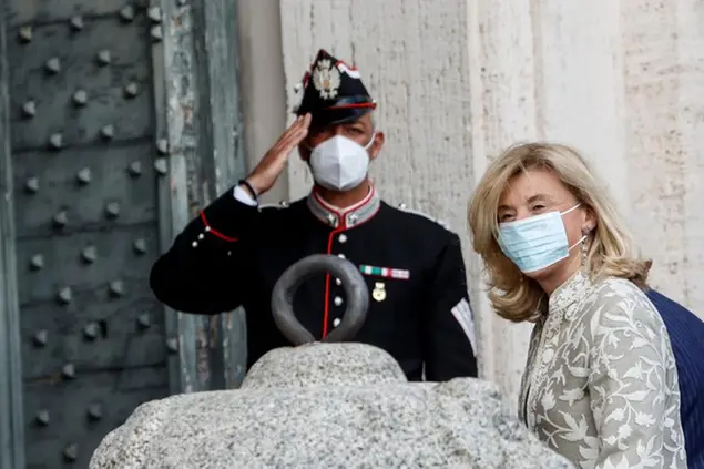 02/06/21 Roma. Ingressi al Quirinale per il concerto in occasione della Festa della Repubblica. Nella foto, il capo del Dipartimento delle informazioni per la sicurezza italiano Elisabetta Belloni.