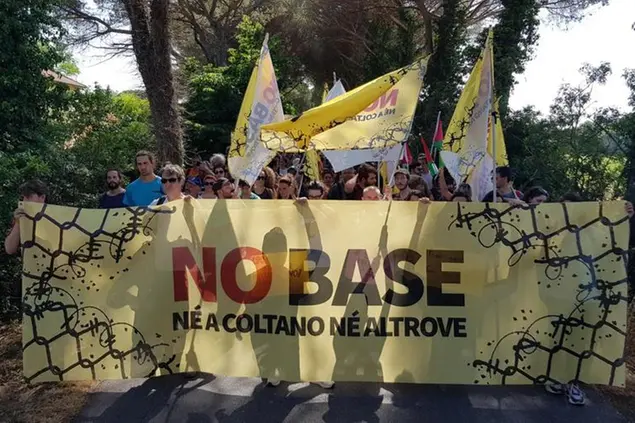 Il progetto di costruire una base militare tra Pisa e Pontedera è msul tavolo delle istituzioni dal 2019. Ora potrebbe accelerare grazie a una norma contenuta nel decreto Infrastrutture (foto Ansa)