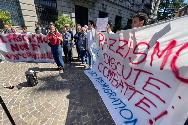 Una presidio contro il Remigration summit a Gallarate, nel maggio scorso (FOTO ANSA)