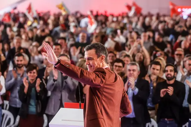 The President of the Government of Spain and Secretary General of the PSOE, Pedro SÃ¡nchez, during the presentation of the Socialist Party candidates for the Spanish municipal elections, at the Espacio ArquerÃ­as, City of Arts and Sciences, on December 16, 2022, in Valencia, Valencia (Spain). In this event, the Socialist Party (PSOE) candidates for mayor of both provincial capitals and cities with more than 50,000 inhabitants throughout Spain, for the municipal elections next year, will be presented. 17 DECEMBER 2022;PRESENTATION;CANDIDATES;MAYORALTY;CAPITALS;CITIES;MUNICIPAL ELECTIONS Rober Solsona / Europa Press 12/17/2022 (Europa Press via AP)