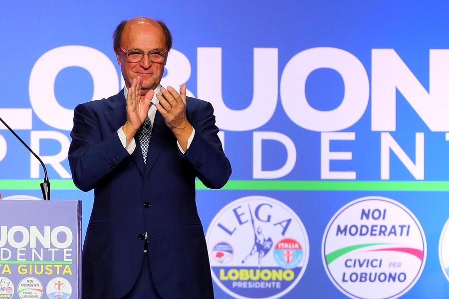 Con Forza Italia c’è sempre posto: Tajani assume anche Lobuono