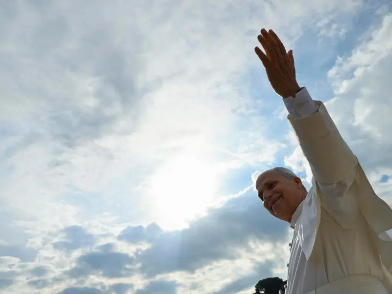 Comunicare la malattia: la svolta del papa mette alla prova i media vaticani
