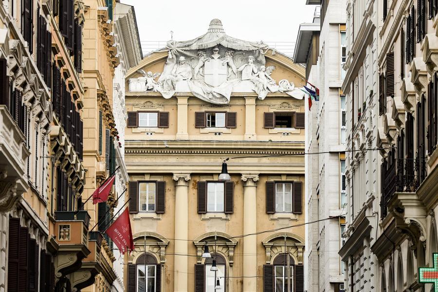 Insider trading, indagato un dirigente del Mef per aver acquisito azioni di Mediobanca e Mps