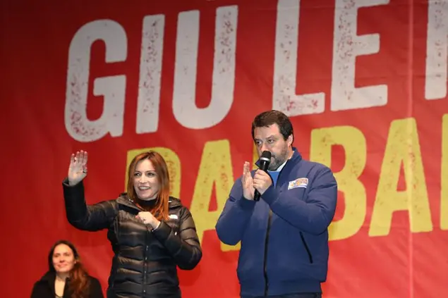 Il palco della campagna elettorale del 2020, con la Lega di Matteo Salvini che cavalcava il caso Bibbiano contro il Pd