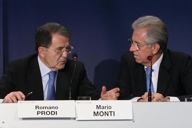 Romano Prodi e Mario Monti (Andrea Raso/Lapresse)