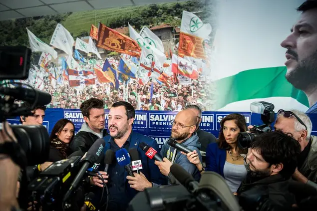 23/10/2017 Milano, Sede Lega Nord, Conferenza Stampa di Matteo Salvini sull'esito del referendum