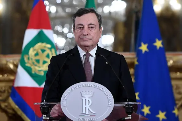 Mario Draghi ieri al Quirinale Foto LaPresse