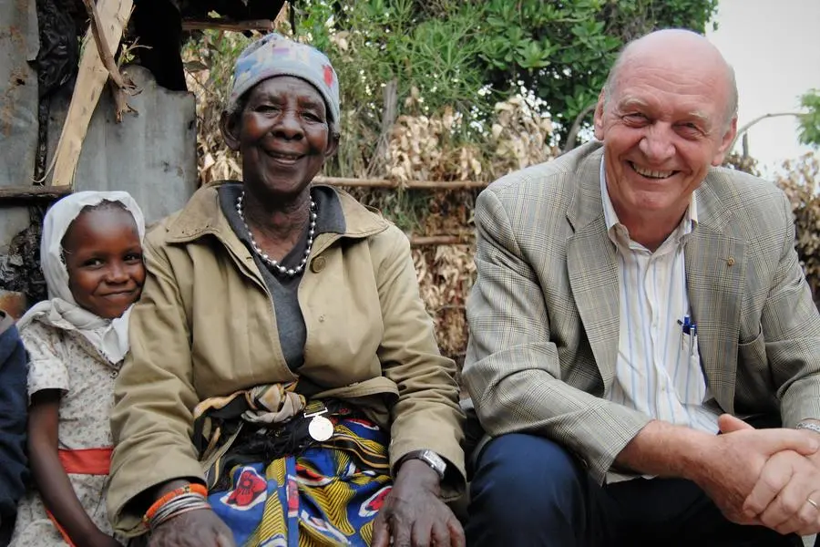 Pierantonio Costa con Zura Karuhimbi, entrambi furono candidati al premio Nobel del 2011 (foto Alessandro Rocca)